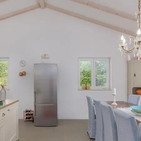 Tre Colonne For 10 Persons In Istria With 60 M2 Private Pool, Mini Golf & Sauna * Modrušani