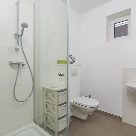 Tre Colonne For 10 Persons In Istria With 60 M2 Private Pool, Mini Golf & Sauna Βίλα *