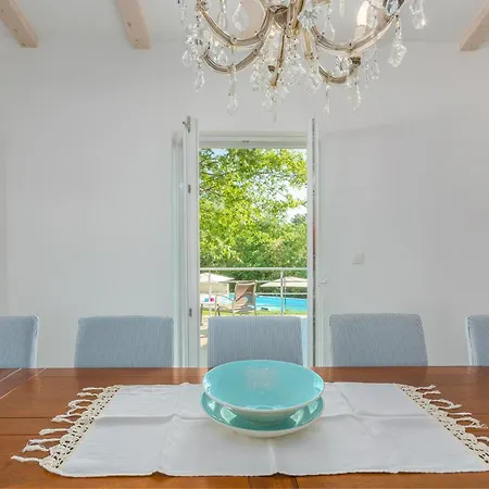 Tre Colonne For 10 Persons In Istria With 60 M2 Private Pool, Mini Golf & Sauna