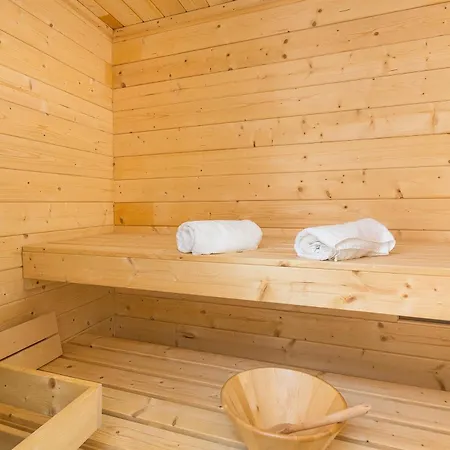 Tre Colonne For 10 Persons In Istria With 60 M2 Private Pool, Mini Golf&sauna Villa *