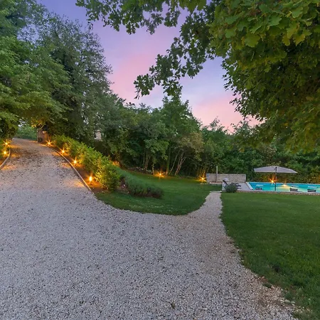 Tre Colonne For 10 Persons In Istria With 60 M2 Private Pool, Mini Golf&sauna *