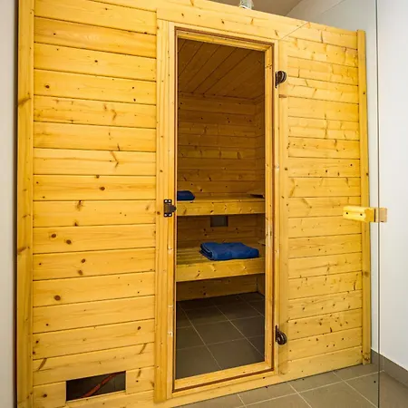 Tre Colonne For 10 Persons In Istria With 60 M2 Private Pool, Mini Golf & Sauna Willa