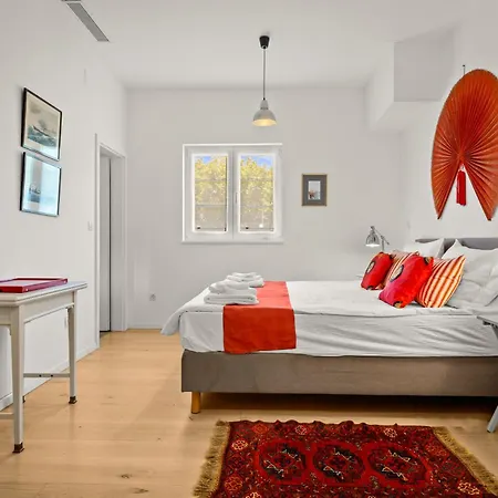 Tre Colonne For 10 Persons In Istria With 60 M2 Private Pool, Mini Golf & Sauna Modrušani