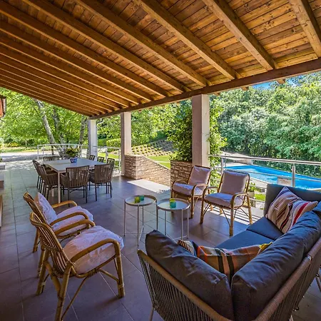 Willa Tre Colonne For 10 Persons In Istria With 60 M2 Private Pool, Mini Golf & Sauna Modrušani