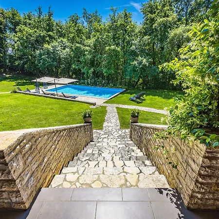Tre Colonne For 10 Persons In Istria With 60 M2 Private Pool, Mini Golf & Sauna *