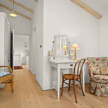 Tre Colonne For 10 Persons In Istria With 60 M2 Private Pool, Mini Golf&sauna * Modrušani