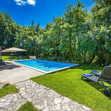 Willa Tre Colonne For 10 Persons In Istria With 60 M2 Private Pool, Mini Golf & Sauna *