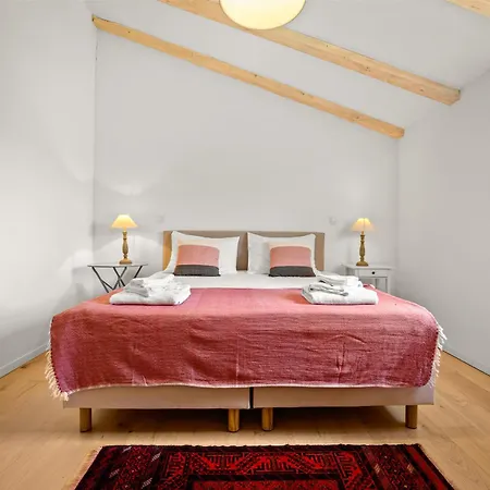 Tre Colonne For 10 Persons In Istria With 60 M2 Private Pool, Mini Golf & Sauna Modrušani