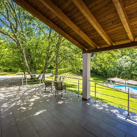 Tre Colonne For 10 Persons In Istria With 60 M2 Private Pool, Mini Golf & Sauna Willa