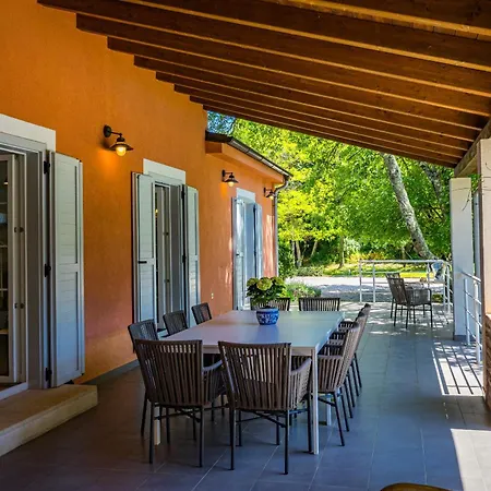 Willa Tre Colonne For 10 Persons In Istria With 60 M2 Private Pool, Mini Golf & Sauna